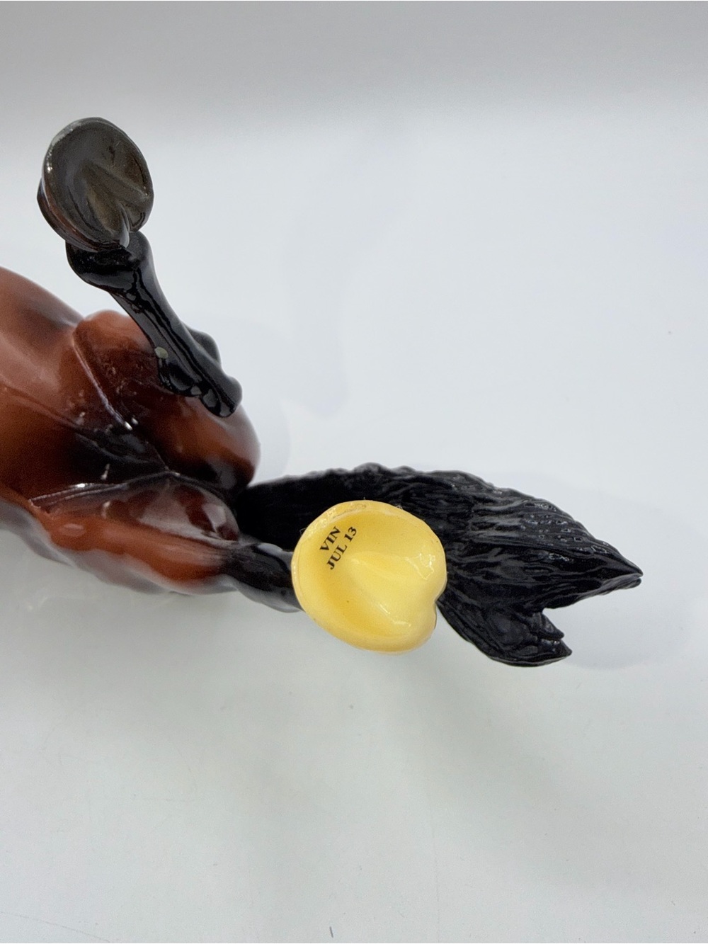 Breyer GG Valentine Horse - Glossy - Picture 10 of 10